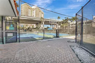 3530 Mystic Pointe Dr, Aventura, FL 33180 - Photo 32