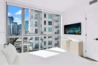 227 NE 2nd St #2000, Miami, FL 33132 - Photo 10