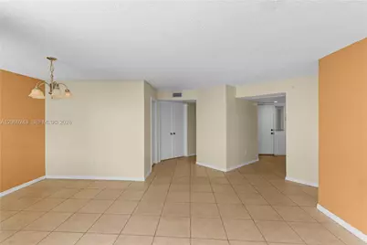 2619 SE 21st Ct #104-B, Homestead, FL 33035 - Photo 4