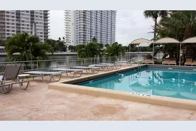 220 Kings Point Dr #606, Sunny Isles Beach, FL 33160 - Photo 18