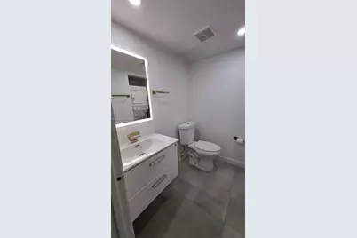 20860 San Simeon Way #108-6, Miami, FL 33179 - Photo 12