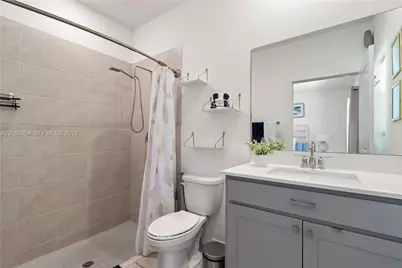 484 NE 4th Ave, Florida City, FL 33034 - Photo 10