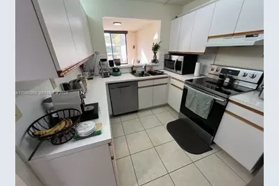9735 Costa Del Sol Blvd #F-101, Doral, FL 33178 - Photo 38