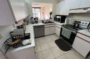 9735 Costa Del Sol Blvd, Doral, FL 33178 - Photo 38