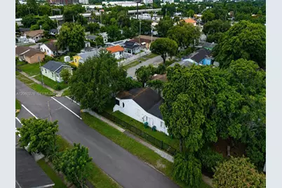 1501 NW 42nd St, Miami, FL 33142 - Photo 16