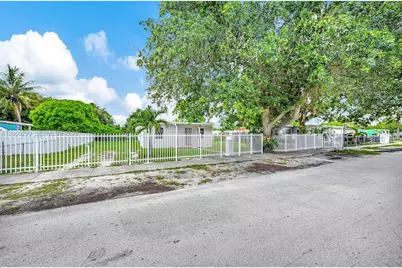 16410 NW 22nd Ct, Miami Gardens, FL 33054 - Photo 10