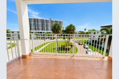 1631 NE 114th St #307, Miami, FL 33181 - Photo 12
