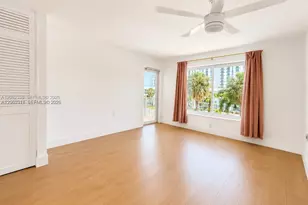 1631 NE 114th St, Miami, FL 33181 - Photo 16