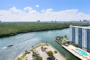 500 Bayview Dr, Sunny Isles Beach, FL 33160 - Photo 2