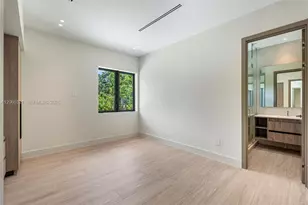 970 NE 92nd St, Miami Shores, FL 33138 - Photo 80