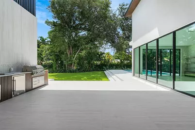 970 NE 92nd St, Miami Shores, FL 33138 - Photo 46