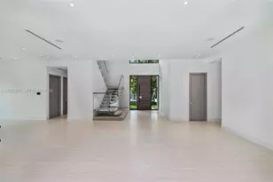 970 NE 92nd St, Miami Shores, FL 33138 - Photo 12
