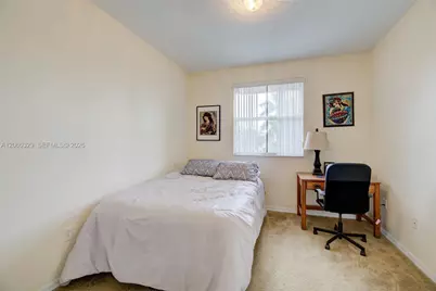806 SW 143rd Ter, Pembroke Pines, FL 33027 - Photo 24
