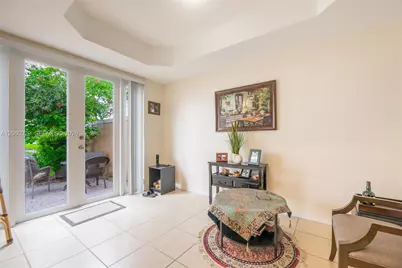 806 SW 143rd Ter, Pembroke Pines, FL 33027 - Photo 10