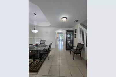 806 SW 143rd Ter, Pembroke Pines, FL 33027 - Photo 16