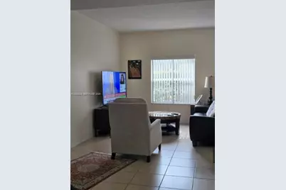 806 SW 143rd Ter, Pembroke Pines, FL 33027 - Photo 2