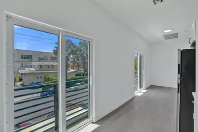 1567 NW 1st St #8, Miami, FL 33125 - Photo 2