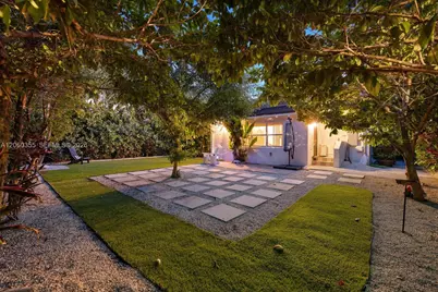 815 Monterey St, Coral Gables, FL 33134 - Photo 22