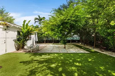 815 Monterey St, Coral Gables, FL 33134 - Photo 18