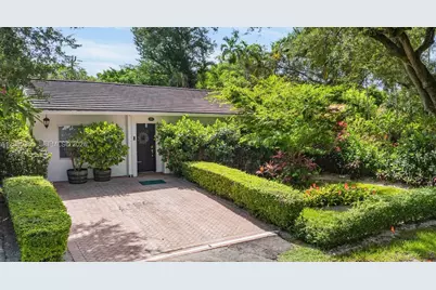 815 Monterey St, Coral Gables, FL 33134 - Photo 2