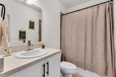 412 NW 12th Ave, Florida City, FL 33034 - Photo 22