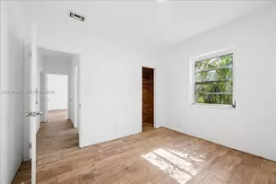 2750 SW 26th St, Miami, FL 33133 - Photo 14