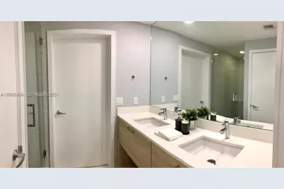 16385 Biscayne Blvd #1818, North Miami Beach, FL 33160 - Photo 18