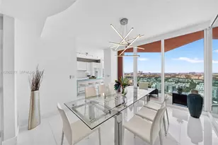 300 South Pointe Dr, Miami Beach, FL 33139 - Photo 12
