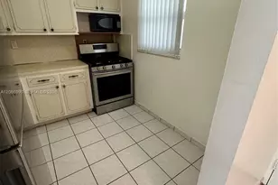 720 Collins Ave, Miami Beach, FL 33139 - Photo 24