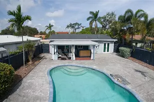 4260 NE 1st Terrace, Oakland Park, FL 33334 - Photo 2