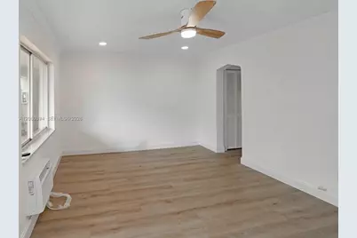 6831 Abbott Ave #3, Miami Beach, FL 33141 - Photo 4