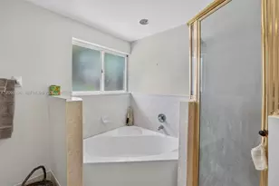 15615 SW 95th Ln, Miami, FL 33196 - Photo 22