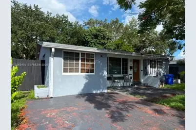 149 SW 67th Ter, Pembroke Pines, FL 33023 - Photo 2