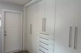 851 Atlantic Shores Blvd, Hallandale Beach, FL 33009 - Photo 10