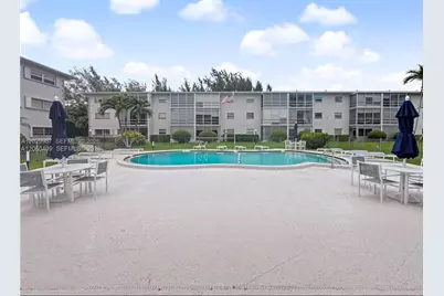 700 Layne Blvd #306, Hallandale Beach, FL 33009 - Photo 2