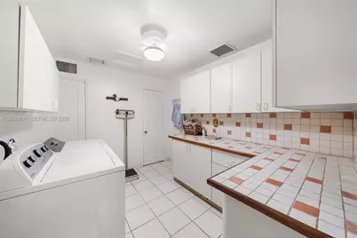 2301 N Greenway Dr, Coral Gables, FL 33134 - Photo 26