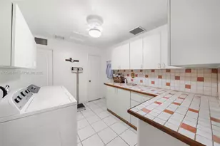2301 N Greenway Dr, Coral Gables, FL 33134 - Photo 26