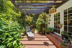 2301 N Greenway Dr, Coral Gables, FL 33134 - Photo 20