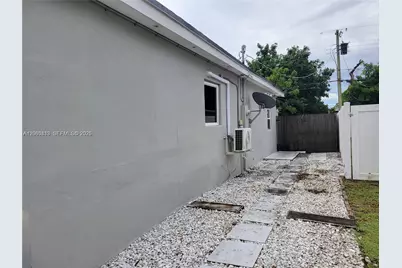 6930 SW 12th St #0, Pembroke Pines, FL 33023 - Photo 32
