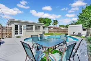 6930 SW 12th St, Pembroke Pines, FL 33023 - Photo 24