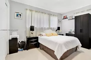 6930 SW 12th St, Pembroke Pines, FL 33023 - Photo 16