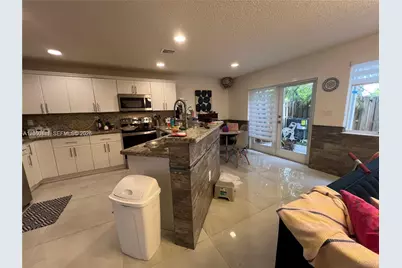 11612 NW 50th Ter #11612, Doral, FL 33178 - Photo 8
