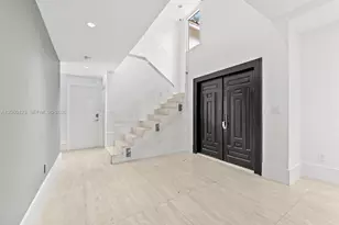 1830 Chucunantah Rd, Miami, FL 33133 - Photo 10