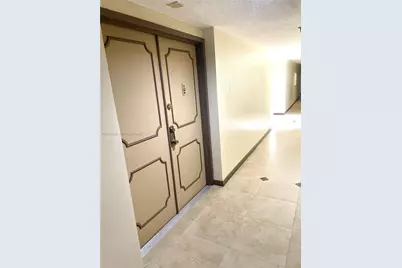 17890 W Dixie Hwy #203, North Miami Beach, FL 33160 - Photo 6