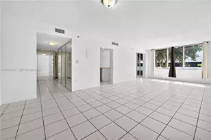 17890 W Dixie Hwy, North Miami Beach, FL 33160 - Photo 4