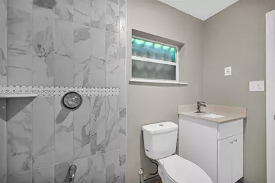 81 NW 41st St #., Miami, FL 33127 - Photo 16