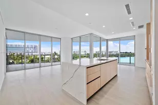 2411 Laguna Cir, Miami, FL 33181 - Photo 10