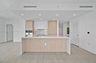 2411 Laguna Cir, Miami, FL 33181 - Photo 12