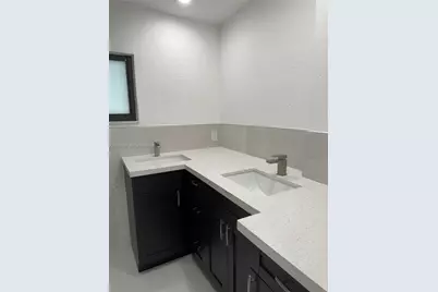 1210 NW 123rd St, North Miami, FL 33167 - Photo 16