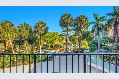 200 E Leslie Dr #329, Hallandale Beach, FL 33009 - Photo 12